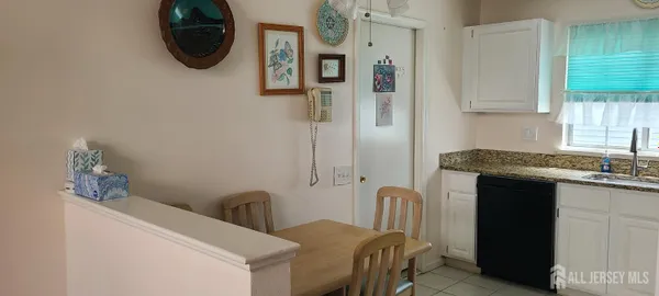 Property Slideshow image 3 of 8 | 666a azalea plz # 666a, Monroe, NJ, 08831