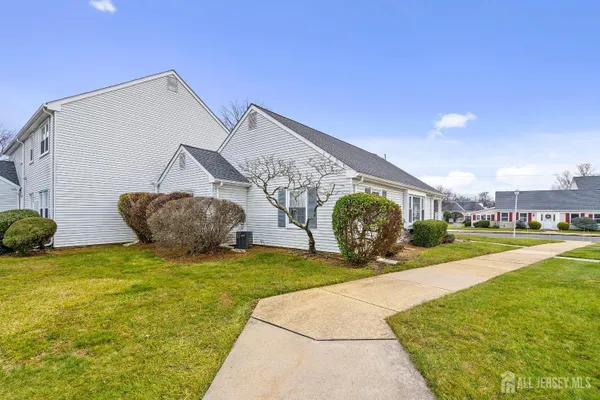 Property Slideshow image 2 of 24 | 142 providence way c, Middlesex, NJ, 08831