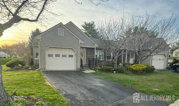 Property Slideshow image 2 of 24 | 10-b molly pitcher ct, Monroe, NJ, 08831