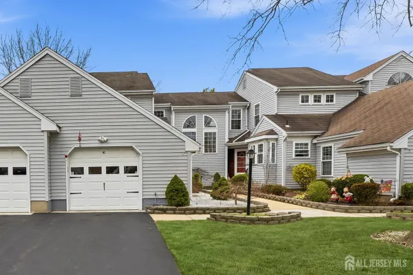 Property Slideshow image 2 of 27 | 1-c cambridge dr, Monroe, NJ, 08831