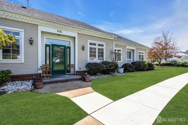 Property Slideshow image 3 of 68 | 63 winthrop rd g, Monroe, NJ, 08831