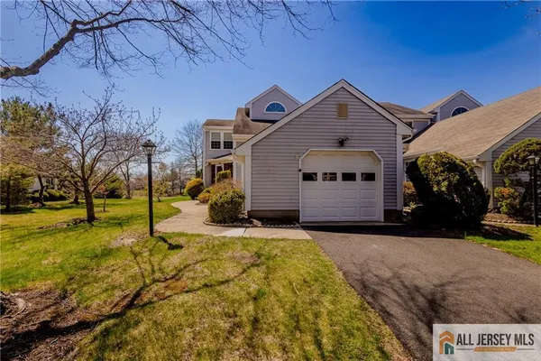 Property Slideshow image 2 of 36 | 12 rothwell dr c, Monroe, NJ, 08831