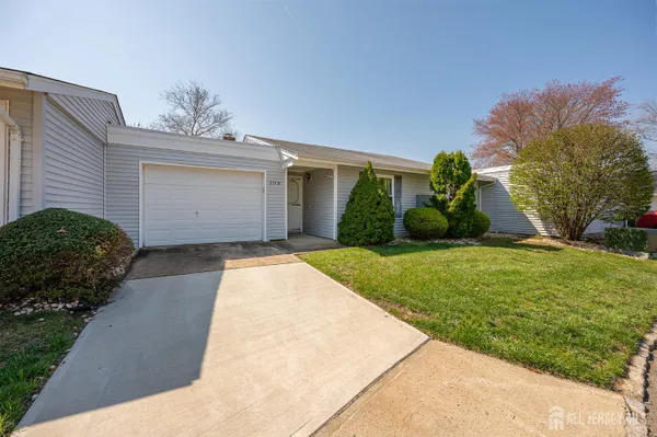 Property Slideshow image 2 of 19 | 253 belmar rd b, Monroe, NJ, 08831