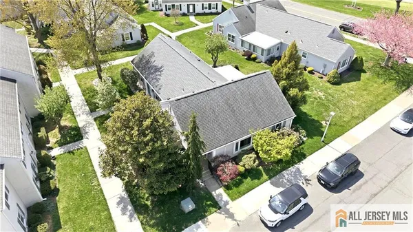 Property Slideshow image 3 of 32 | 272 middlebury ln 272c, Monroe, NJ, 08831