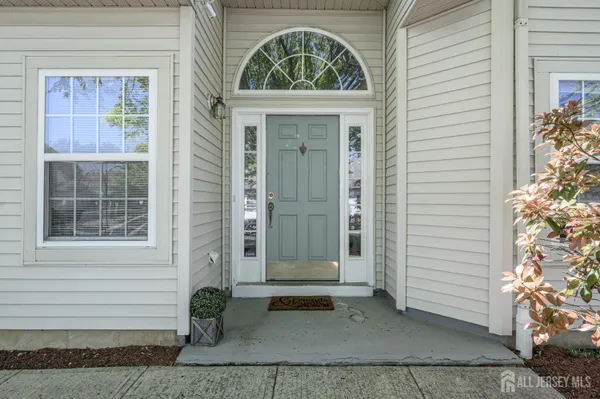 Property Slideshow image 3 of 38 | 70 vineyard ct, Monroe, NJ, 08831