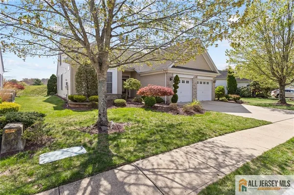 Property Slideshow image 2 of 36 | 146 wild dunes way, Jackson, NJ, 08527