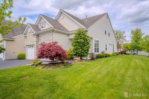 Property Slideshow image 3 of 36 | 2 diamond spring dr, Monroe, NJ, 08831