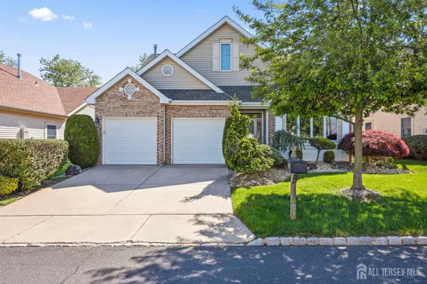 Property Slideshow image 2 of 34 | 36 wintons way, Monroe, NJ, 08831