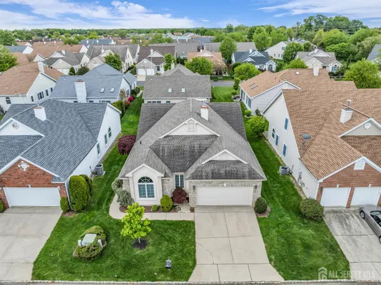 Property Slideshow image 3 of 25 | 6 york ct, Monroe, NJ, 08831
