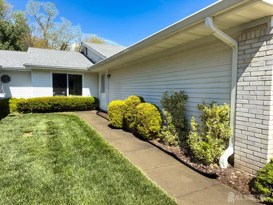 Property Slideshow image 3 of 39 | 729-b ralston plz, Middlesex, NJ, 08831