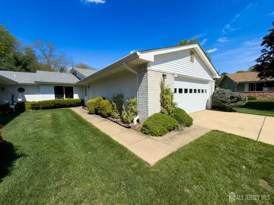 Property Slideshow image 2 of 39 | 729-b ralston plz, Middlesex, NJ, 08831