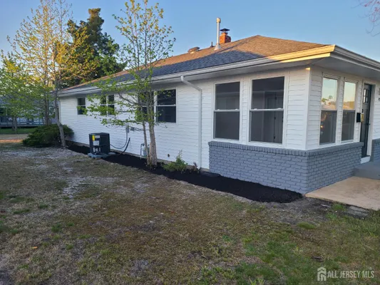 Property Slideshow image 3 of 31 | 495 jamaica blvd, Toms River, NJ, 08757