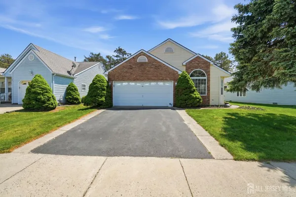 Property Slideshow image 2 of 39 | 74 canterbury ln, Toms River, NJ, 08757
