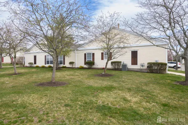 Property Slideshow image 3 of 37 | 467 bluebird dr, Monroe, NJ, 08831