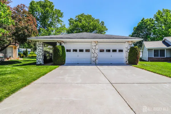 Property Slideshow image 3 of 29 | 616-a lemington plz, Monroe, NJ, 08831