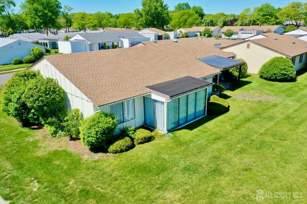 Property Slideshow image 2 of 34 | 9-c aspen plz, Monroe, NJ, 08831