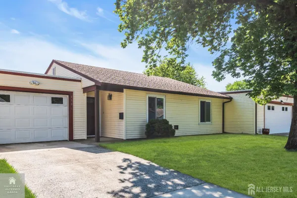 Property Slideshow image 3 of 34 | 150 maclura plz c, Monroe, NJ, 08831