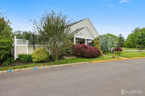 Property Slideshow image 3 of 22 | 110 winthrop rd a, Monroe, NJ, 08831