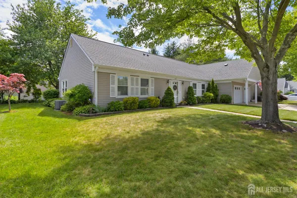 Property Slideshow image 2 of 27 | 716 victoria ct a, Monroe, NJ, 08831