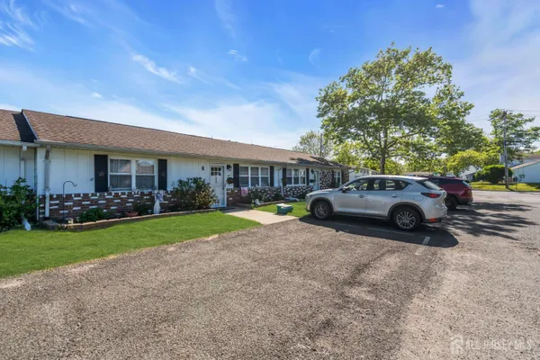 Property Slideshow image 2 of 20 | 4 michigan dr, Old Bridge, NJ, 07747