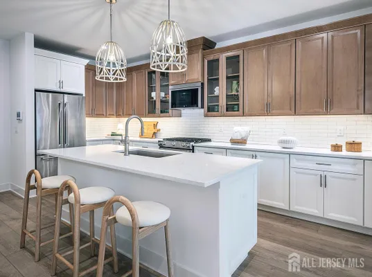 Property Slideshow image 2 of 11 | 67 park ave, North Brunswick, NJ, 08902