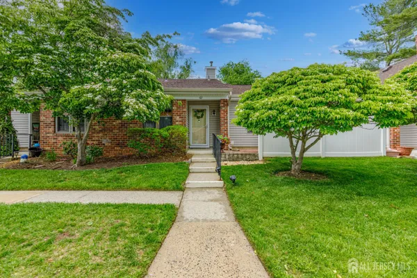 Property Slideshow image 3 of 24 | 62 wycoff way 62, East Brunswick, NJ, 08816