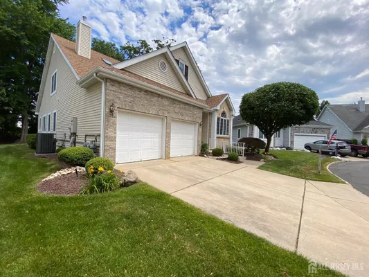 Property Slideshow image 2 of 46 | 19 dawson ln, Monroe, NJ, 08831