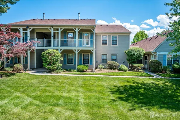 Property Slideshow image 2 of 29 | 294 hatfield ln, East Brunswick, NJ, 08816