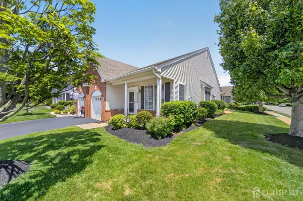 Property Slideshow image 2 of 29 | 71 burholme dr, Hamilton, NJ, 08691