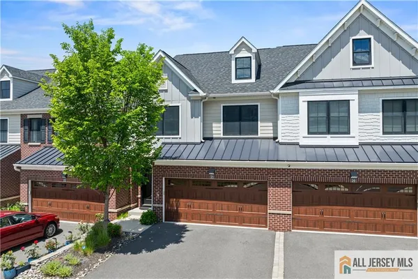 Property Slideshow image 2 of 49 | 21 riverwalk, Plainsboro, NJ, 08536