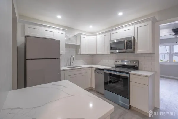 Property Slideshow image 2 of 13 | 11 alabama ct, Old Bridge, NJ, 07747