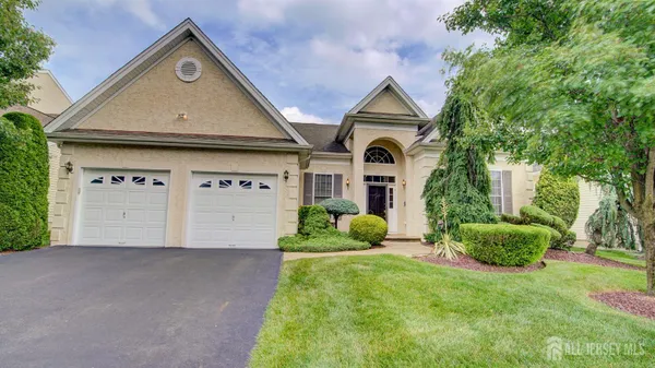 Property Slideshow image 2 of 40 | 3 crooked stick pl, Monroe, NJ, 08831