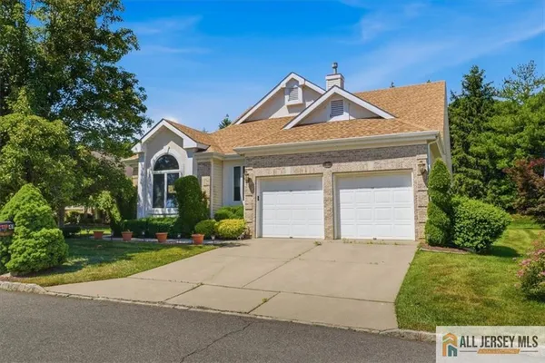Property Slideshow image 2 of 53 | 41 sherwood dr, Monroe, NJ, 08831