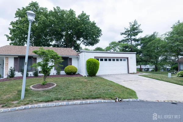 Property Slideshow image 3 of 56 | 96 salix plz c, Monroe, NJ, 08831