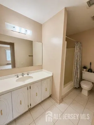 Property Slideshow image 3 of 21 | 278 crosse dr 3f, Monroe, NJ, 08831