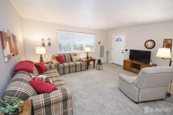 Property Slideshow image 3 of 14 | 1-d alabama ct d, Old Bridge, NJ, 07747