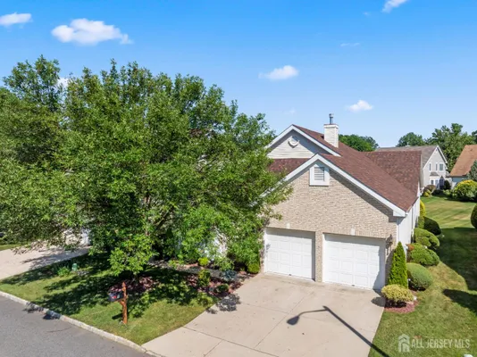 Property Slideshow image 3 of 32 | 9 westminster dr, Monroe, NJ, 08831