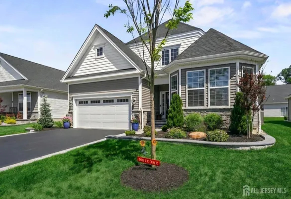 Property Slideshow image 2 of 42 | 40 emerald rd, Plumsted, NJ, 08533