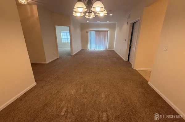 Property Slideshow image 3 of 17 | 540 cranbury rd 323, East Brunswick, NJ, 08816