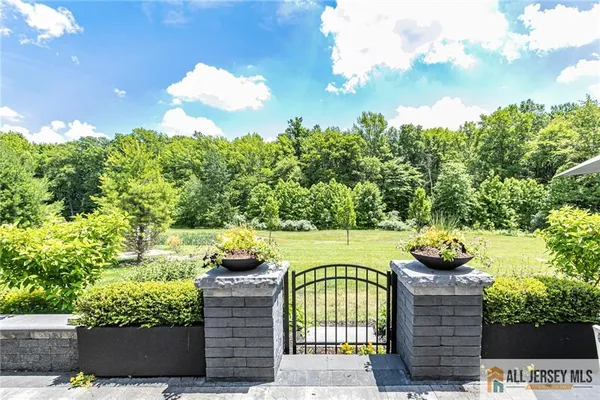 Property Slideshow image 3 of 31 | 40 inverness dr, South Brunswick, NJ, 08824