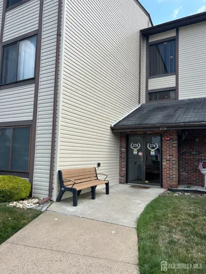 Property Slideshow image 2 of 22 | 278 crosse dr 2h, Monroe, NJ, 08831