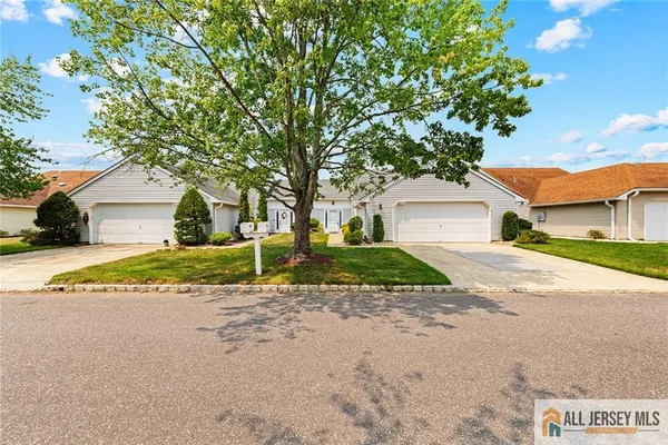 Property Slideshow image 2 of 31 | 664 azalea plz 664b, Monroe, NJ, 08831