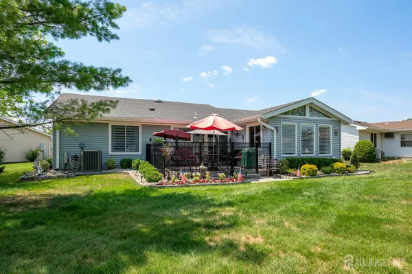 Property Slideshow image 2 of 13 | 754-a dilatus plz, Monroe, NJ, 08831