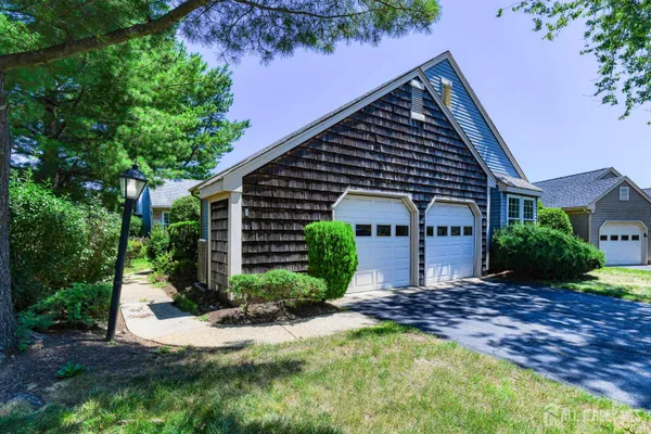 Property Slideshow image 2 of 27 | 1 alexander hamilton ct, Monroe, NJ, 08831