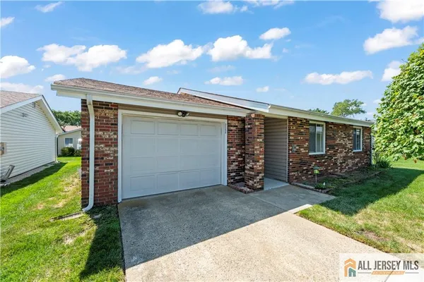 Property Slideshow image 3 of 34 | 215 branch rd a, Monroe, NJ, 08831