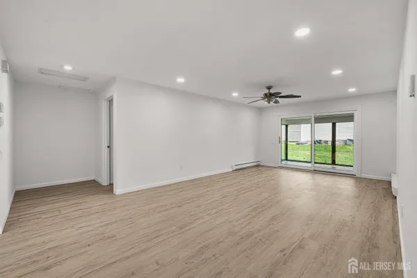 Property Slideshow image 3 of 22 | 110-c chatham dr, Monroe, NJ, 08831