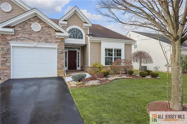 Property Slideshow image 2 of 33 | 42 gryphon dr, Monroe, NJ, 08831