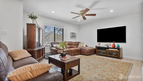 Property Slideshow image 2 of 11 | 225 medford ct g, Manalapan, NJ, 07726