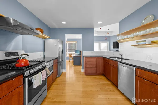 Property Slideshow image 3 of 20 | 47 hedge row rd, Plainsboro, NJ, 08540