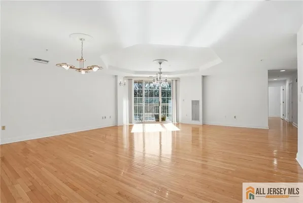 Property Slideshow image 3 of 24 | 2216 windrow dr # 2216, Princeton, NJ, 08540